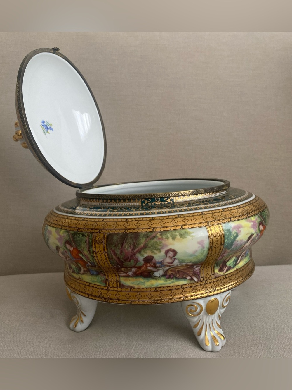 Vintage large  Rococo-Style 10" FootedPorcelain Casket Box / Silent Butler